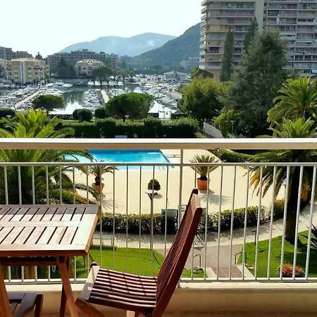 Apartman Le Suffren Ii *
