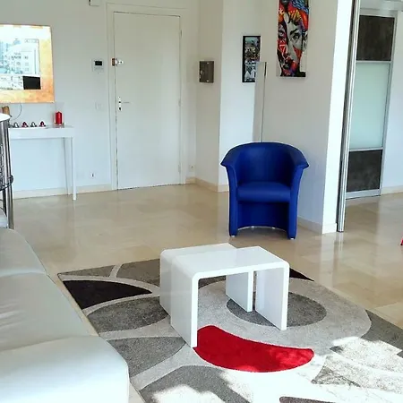 Apartman Le Suffren Ii *